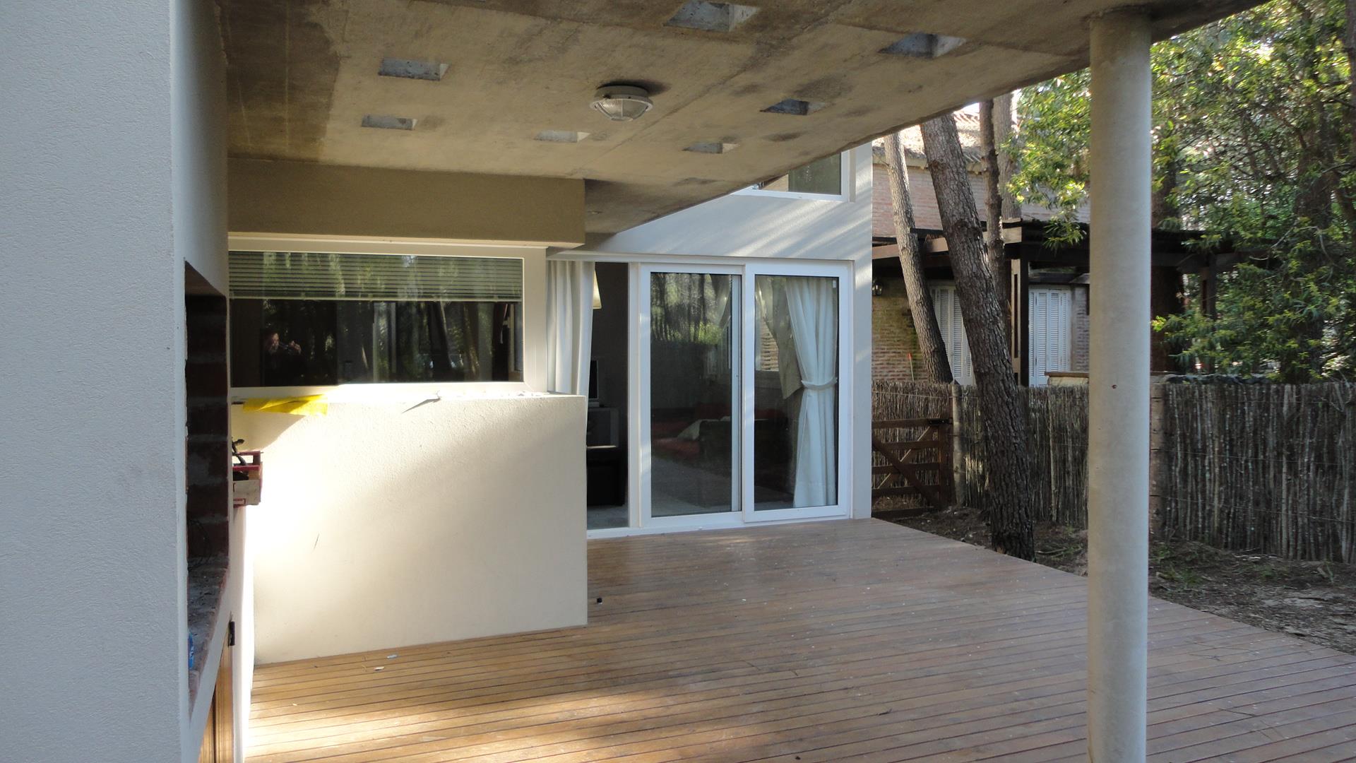 Casa Selva — Reforma Integral (Morado / Rojo) - Imagen 4